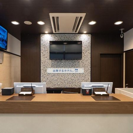 Toyoko Inn Tokyo Eki Yaesu Kita Guchi Ngoại thất bức ảnh