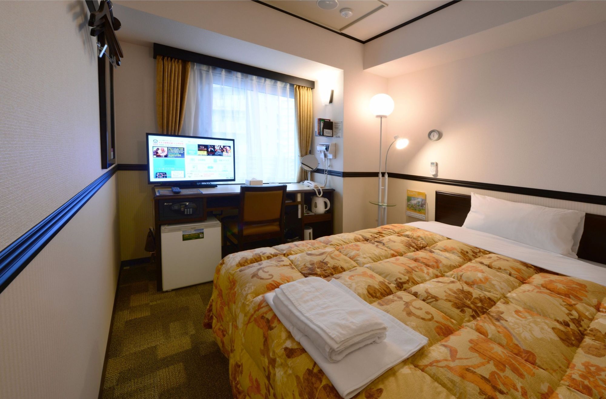 Toyoko Inn Tokyo Eki Yaesu Kita Guchi Ngoại thất bức ảnh